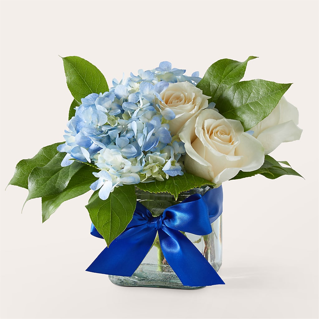Sky Blue Delight Bouquet – Sammy Wammy Floral, Montgomery IL