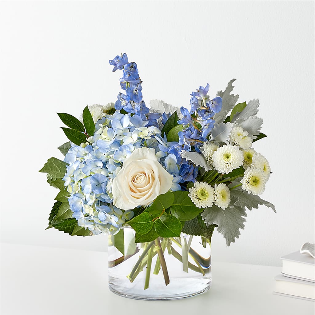 Clear Skies Bouquet – Sammy Wammy Floral, Montgomery IL