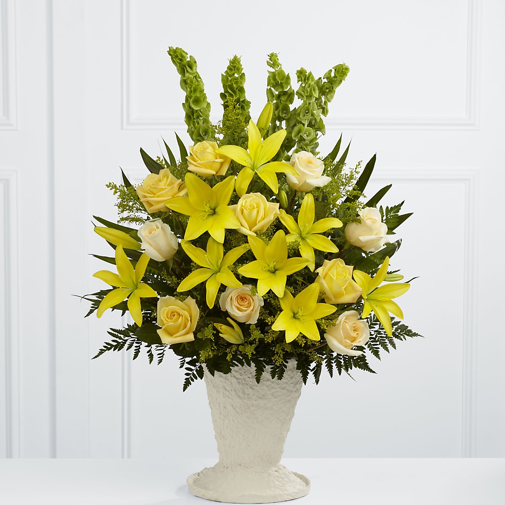 Golden Memories Arrangement – Sammy Wammy Floral, Montgomery IL