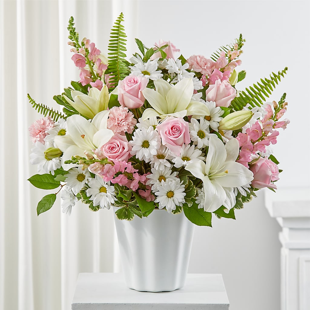 Soft Touch Tabletop Basket – Sammy Wammy Floral, Montgomery IL