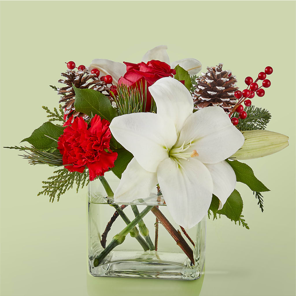 Glistening Icicles Bouquet – Sammy Wammy Floral, Montgomery IL