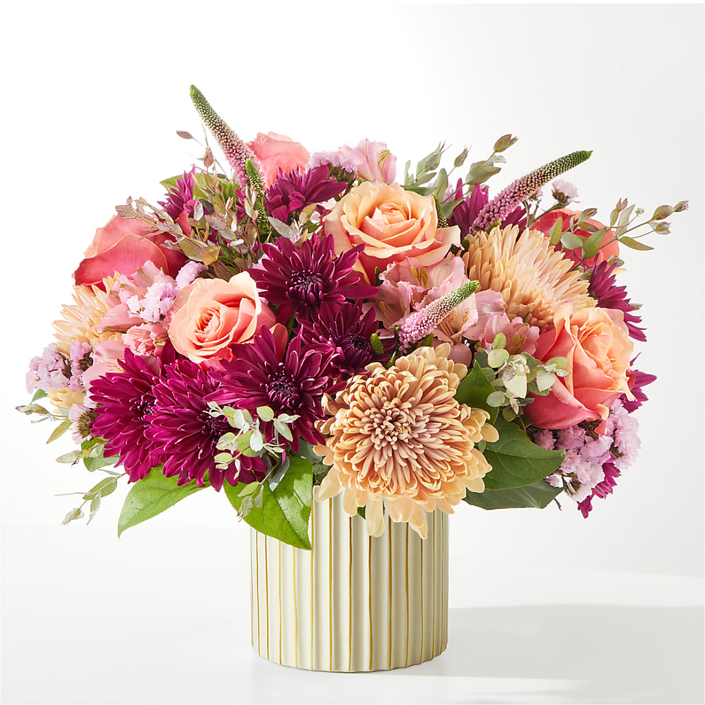 Berry Cobbler Bouquet with Ivory Vase – Sammy Wammy Floral, Montgomery IL