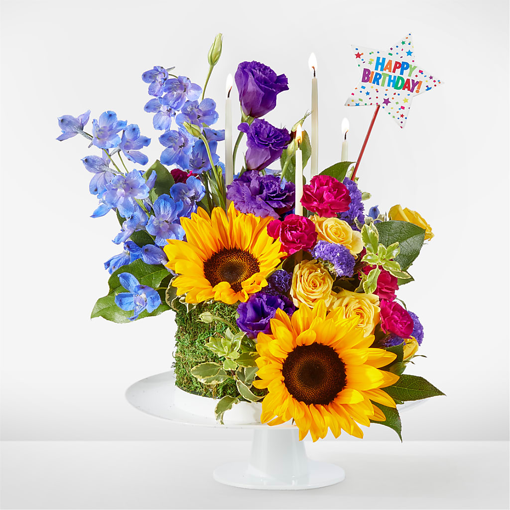Star of the Day Floral Cake – Sammy Wammy Floral, Montgomery IL