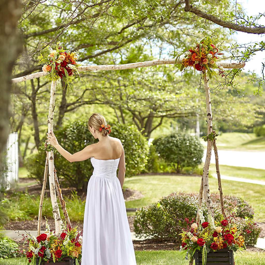 Arbor of Love Archway – Sammy Wammy Floral, Montgomery IL