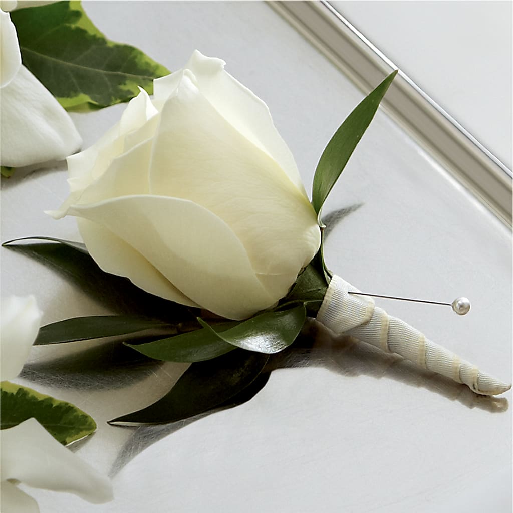 White Rose Boutonniere – Sammy Wammy Floral, Montgomery IL