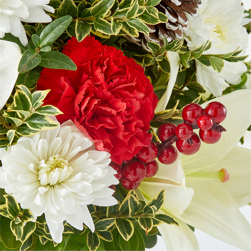 Festive Moments Tree –  Sammy Wammy Floral, Montgomery IL