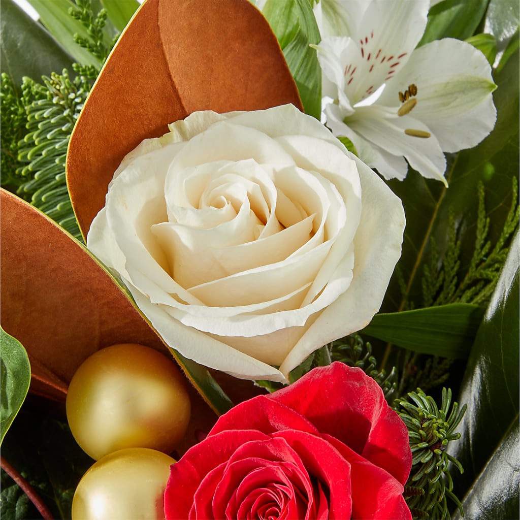 Joy & Jolly Bouquet –  Sammy Wammy Floral, Montgomery IL