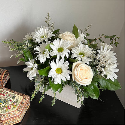 Fresh Linen Box Bouquet –  Sammy Wammy Floral, Montgomery IL