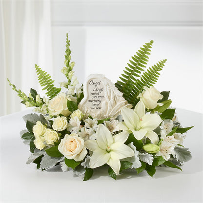 Holding You Close Arrangement –  Sammy Wammy Floral, Montgomery IL