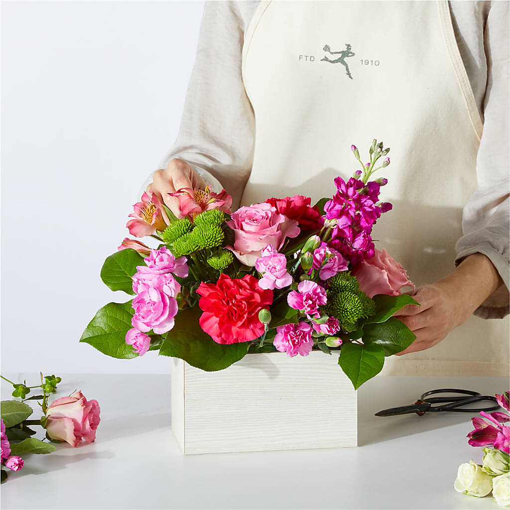 Sweetberry Box – A Florist Original –  Sammy Wammy Floral, Montgomery IL