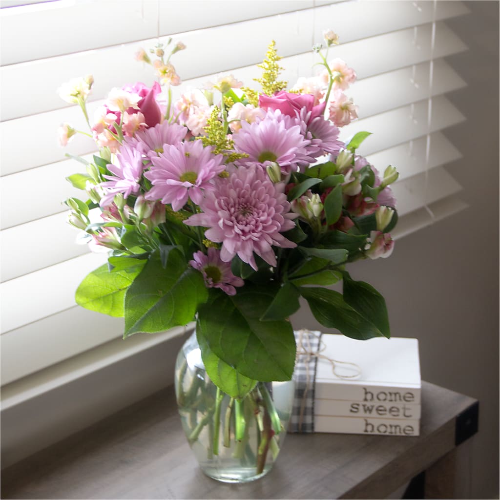 Pastel Tradition - A Florist Original –  Sammy Wammy Floral, Montgomery IL