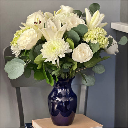 Snowy Dreams Bouquet –  Sammy Wammy Floral, Montgomery IL