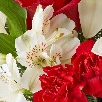 Holiday Season Bouquet –  Sammy Wammy Floral, Montgomery IL