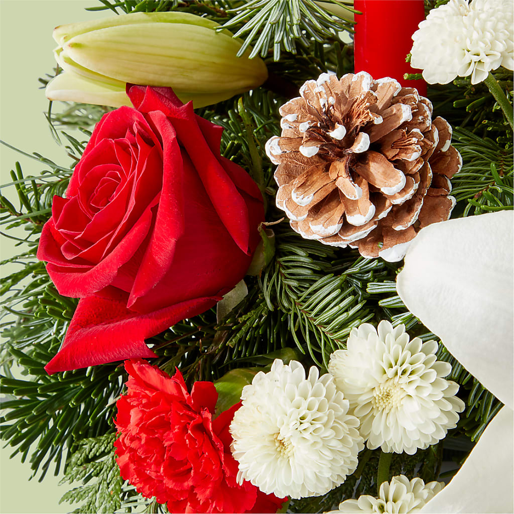 Seasonal Festivities Centerpiece –  Sammy Wammy Floral, Montgomery IL
