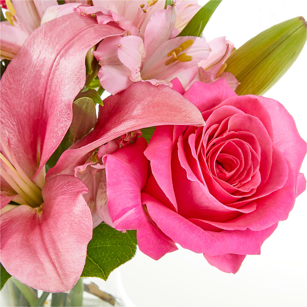 Lots of Love Bouquet –  Sammy Wammy Floral, Montgomery IL