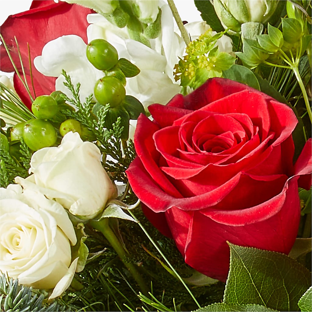 Deck the Halls Bouquet –  Sammy Wammy Floral, Montgomery IL