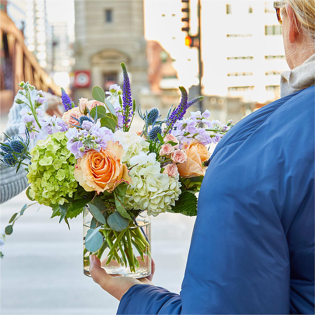 Porch Swing Bouquet –  Sammy Wammy Floral, Montgomery IL