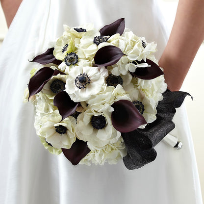 To Have and To Hold Bouquet –  Sammy Wammy Floral, Montgomery IL