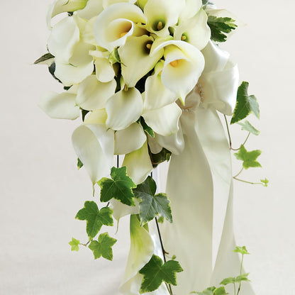White Chapel Bouquet –  Sammy Wammy Floral, Montgomery IL
